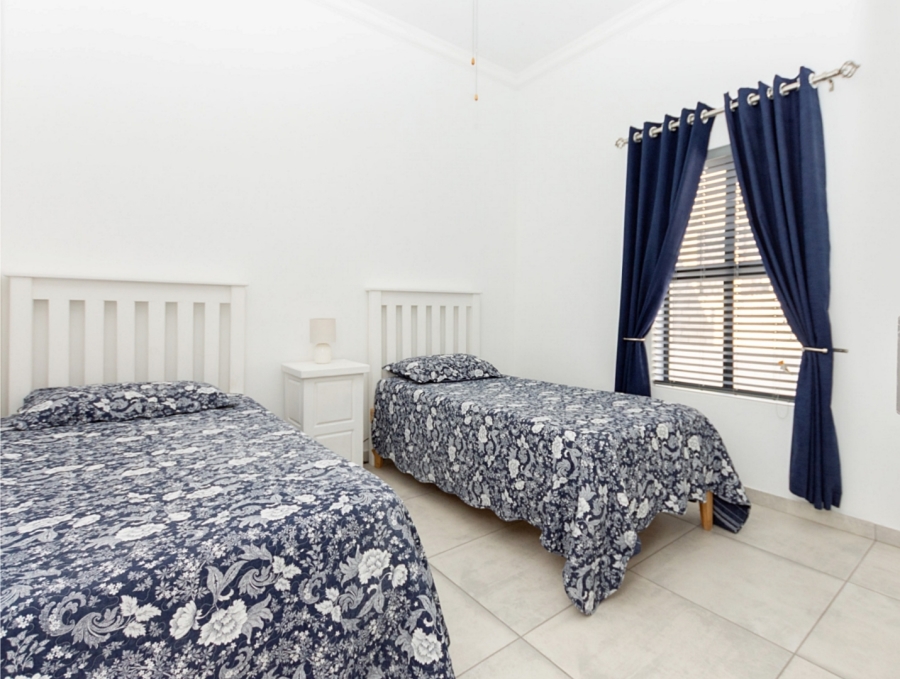3 Bedroom Property for Sale in Sandy Point Western Cape